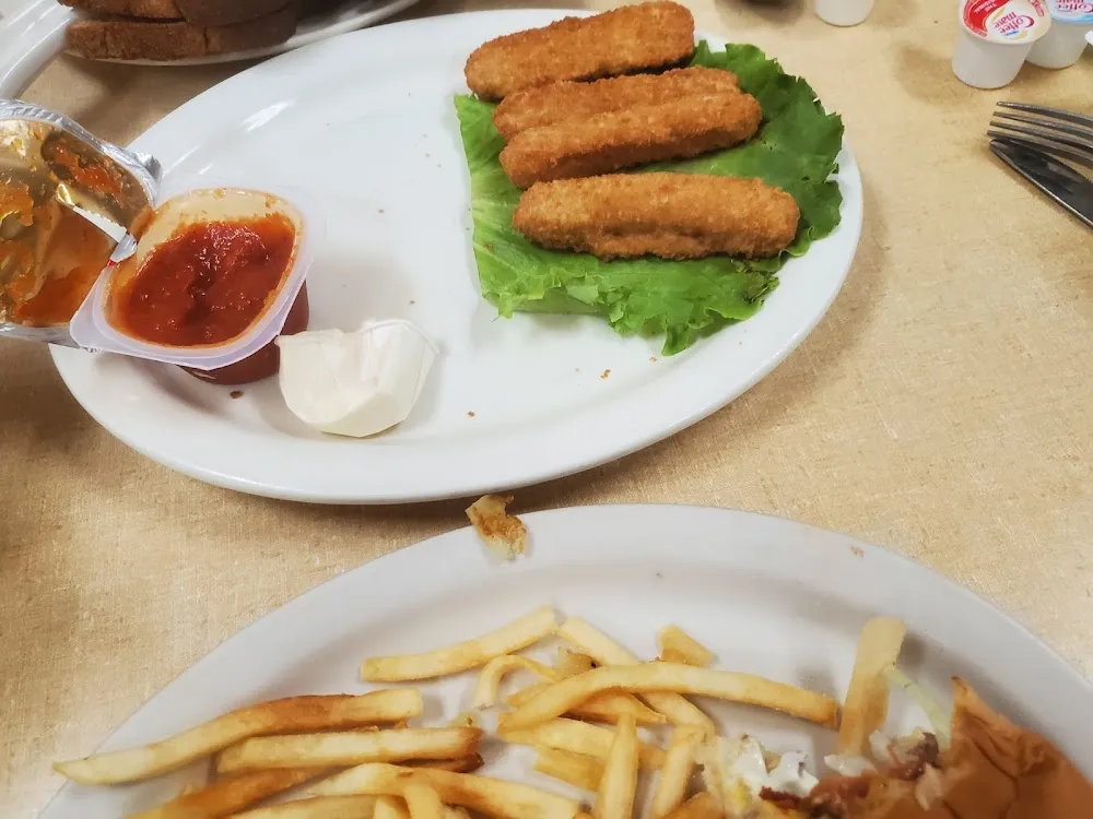 Bacon Cheeseburger with Mozzarella Cheese Sticks